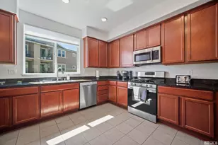 2490 Eastshore Pl, Reno, NV 89509 - Photo 18