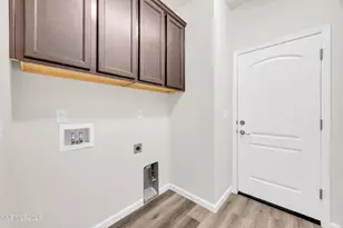 14360 Leiden Dr, Reno, NV 89506 - Photo 24