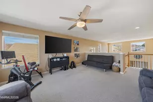 2375 Lincoln Meadows Dr, Reno, NV 89521 - Photo 12