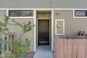 861 Nutmeg Pl, Reno, NV 89502 - Photo 2