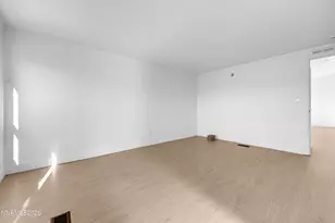 17575 Thrush Ln, Reno, NV 89508 - Photo 10