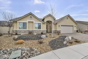 2426 Silver Maple Dr, Reno, NV 89521 - Photo 2