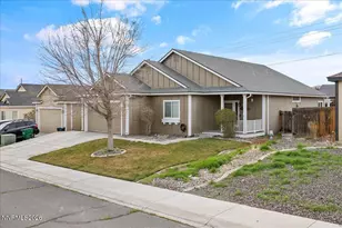 668 Canary Cir, Fernley, NV 89408 - Photo 38