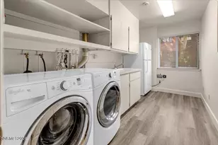 100 Moore Ln, Reno, NV 89509 - Photo 50