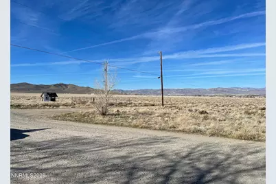 17 Overland Street, Yerington, NV 89447 - Photo 6