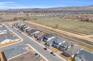 7572 Calypso Dr, Sparks, NV 89436 - Photo 50