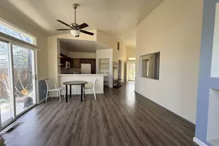 4695 Hampton Ln, Reno, NV 89519 - Photo 4