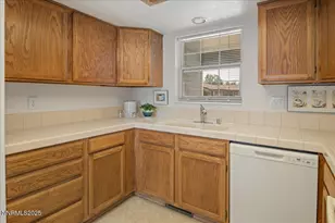 634 Travis Dr, Carson City, NV 89701 - Photo 10