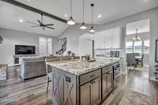 1409 Hunters Point Dr, Gardnerville, NV 89410 - Photo 18