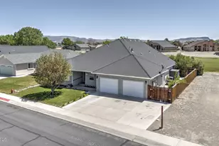 240 Mary Lou Ln, Fernley, NV 89408 - Photo 2