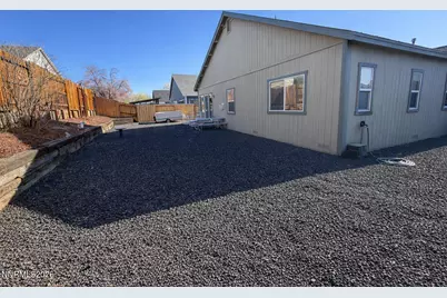 672 Cardinal Circle, Fernley, NV 89408 - Photo 2