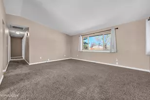 70 Palm Springs Ct, Sparks, NV 89441 - Photo 8