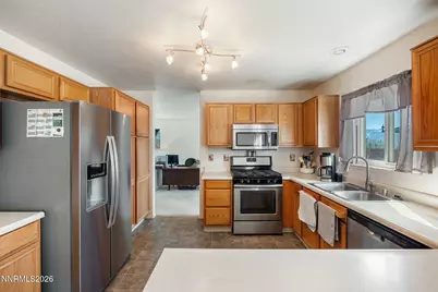 17295 Magnetite Drive, Reno, NV 89508 - Photo 8