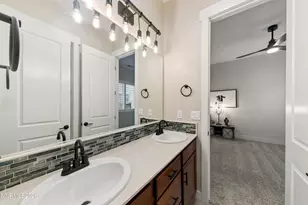 9809 Dyevera Ln, Reno, NV 89521 - Photo 22