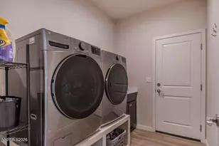 569 Country Hollow Dr, Fernley, NV 89408 - Photo 36