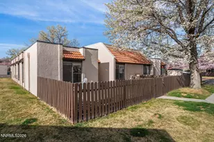 1041 Baywood Dr, Sparks, NV 89434 - Photo 8