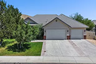308 San Roma Dr, Dayton, NV 89403 - Photo 4