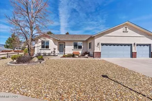 1274 Siesta Ct, Minden, NV 89423 - Photo 2