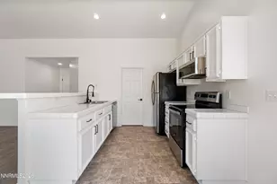 1115 Herron Ln, Fernley, NV 89408 - Photo 10