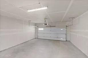 18661 Village Center Dr, Reno, NV 89508 - Photo 8