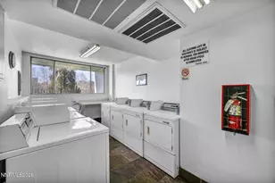 280 Island Ave, Reno, NV 89501 - Photo 34