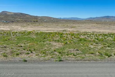 4815 Deodar Street, Silver Springs, NV 89429 - Photo 2