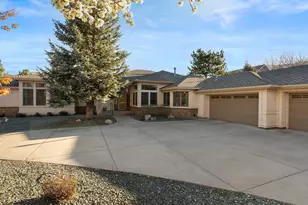 2555 S Wellington, Carson City, NV 89703 - Photo 2