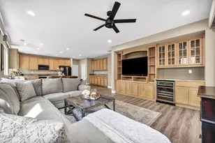 490 Luciana Dr, Reno, NV 89521 - Photo 8