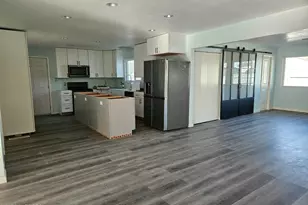 215 Ruby St, Fernley, NV 89408 - Photo 4