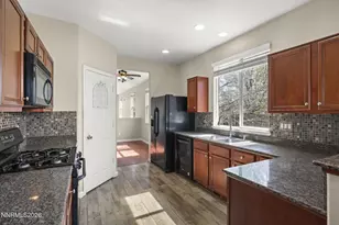 690 Panama Dr, Sparks, NV 89436 - Photo 6