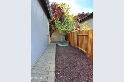 1646 Commonwealth Circle, Reno, NV 89503 - Photo 8