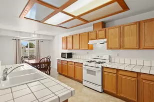 1469 Rosy Finch Dr, Sparks, NV 89441 - Photo 10