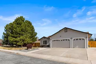 1469 Rosy Finch Dr, Sparks, NV 89441 - Photo 2
