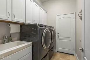 10679 Autumn Walk Ln, Reno, NV 89521 - Photo 26