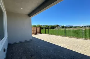 584 Sage Grouse Lp, Gardnerville, NV 89460 - Photo 4