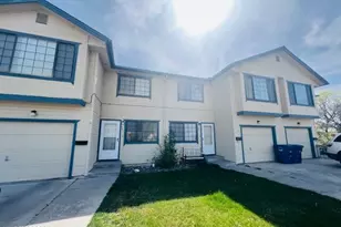 841 W Center St, Fallon, NV 89406 - Photo 2