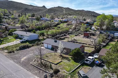 8704 Aquifer Way, Reno, NV 89506 - Photo 36