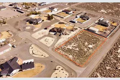410 22nd Street, Battle Mountain, NV 89820 - Photo 1