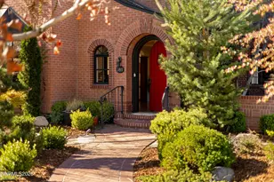 581 Ridge St, Reno, NV 89501 - Photo 4