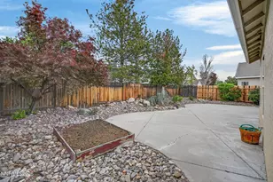 10235 Grizzly Hill Ct, Reno, NV 89521 - Photo 22
