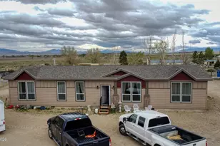 31 Amanette Way, Yerington, NV 89447 - Photo 2