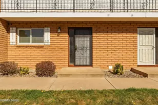 585 Smithridge Park, Reno, NV 89502 - Photo 2