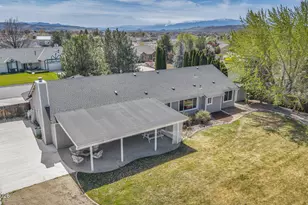25 Desert Peak Ct, Sparks, NV 89441 - Photo 10