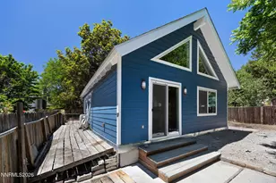 1350 Ridgeway Ct, Reno, NV 89503 - Photo 4