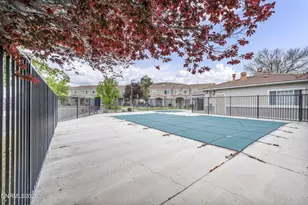 5695 Vista Luna Dr, Sparks, NV 89436 - Photo 18