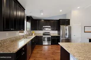 7450 Comet Ct, Sparks, NV 89436 - Photo 2