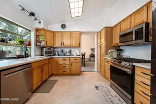 1091 Alta Vista Dr, Sparks, NV 89434 - Photo 8