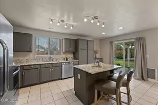 7740 Lobo Ct, Sparks, NV 89436 - Photo 6