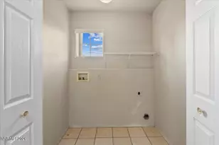 7740 Lobo Ct, Sparks, NV 89436 - Photo 20