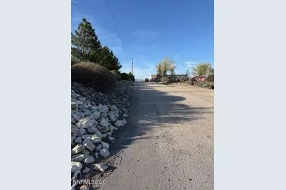 5460 Lynnett Lane, Carson City, NV 89701 - Photo 12